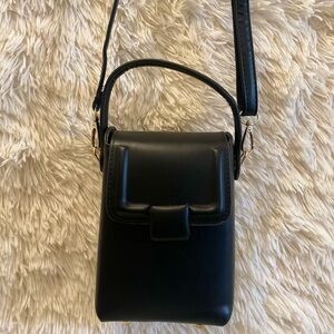 BNWOT Beautiful Mini Bag
